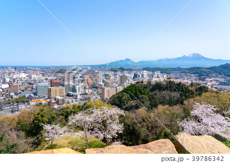 桜咲く春の米子城跡からの眺望 米子市街 桜咲く春の米子城跡からの眺望 米子市街 39786342