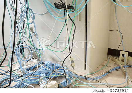 LANケーブル配線工事　整理前 39787914