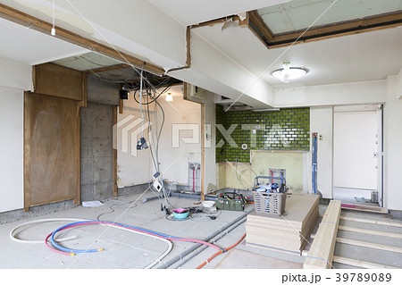 マンション・スケルトンリフォーム・実例素材・解体済み・給排水工事 39789089