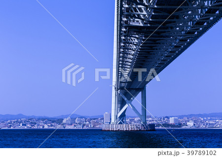 明石海峡大橋。淡路側からの風景。 明石海峡大橋。淡路側からの風景。 39789102