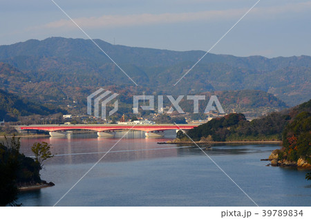 浜名湖と東名高速道路の橋 浜名湖と東名高速道路の橋 39789834