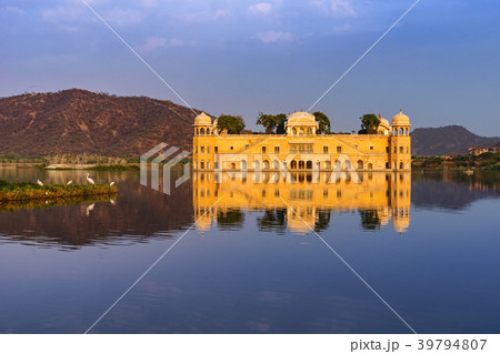 Jal Mahal, The water palace in Jaipur, India. 39794807