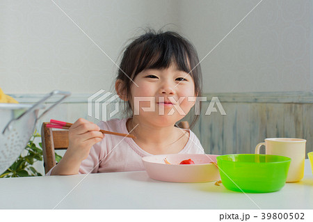 お箸の練習 39800502