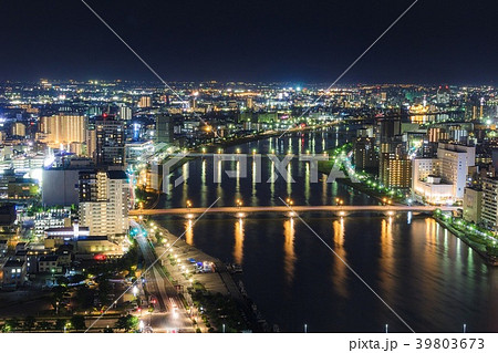 新潟市の夜景の写真素材