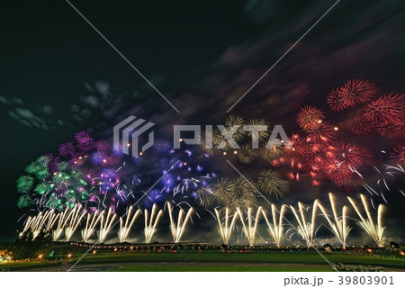 長岡花火フェニックスの写真素材