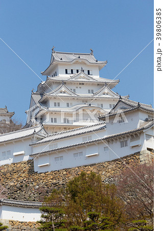 青空と姫路城大天守閣 39806385