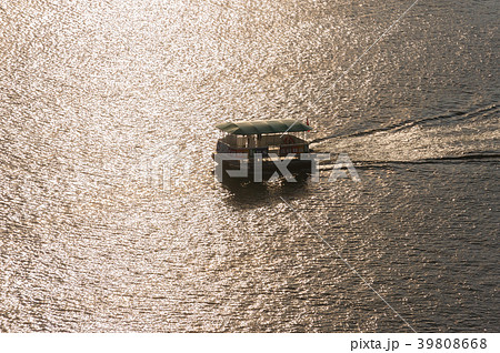 フォールスクリークフェリー 39808668