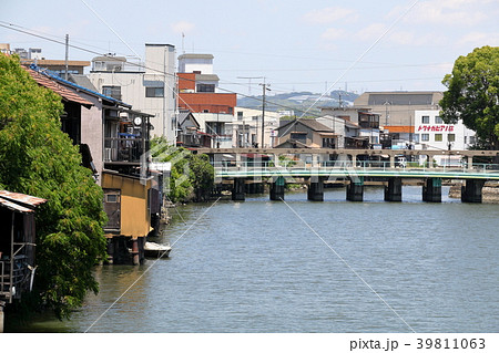 川沿いの町 39811063