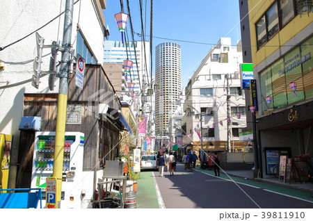 目黒銀座商店街　中目黒駅 39811910