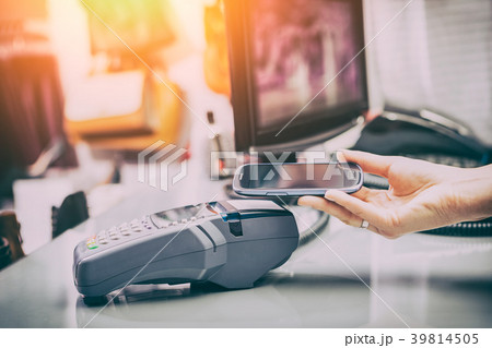 Near field communication mobile phone payment. 39814505