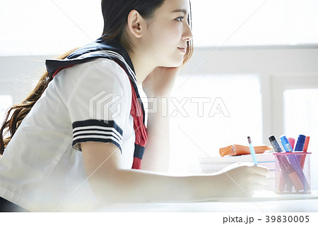 女子高生 勉強 女子高生 勉強 39830005