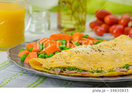 Ham and cheese omelette , healthy vegetable 39830835