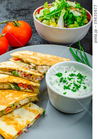 Chicken quesadilla 39830877
