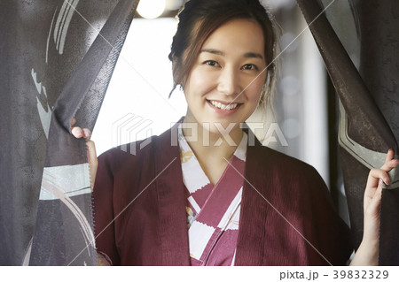 温泉旅行 女子一人旅
温泉旅行 女子一人旅
39832329