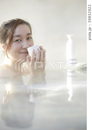 温泉 女性ポートレート 温泉 女性ポートレート 39832922