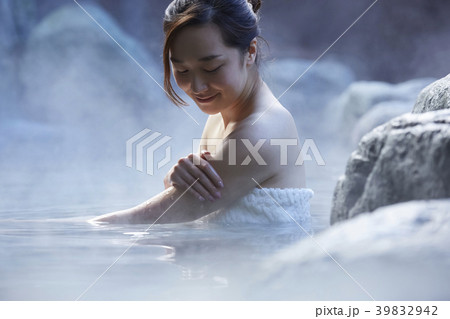 温泉 女性ポートレート 温泉 女性ポートレート 39832942