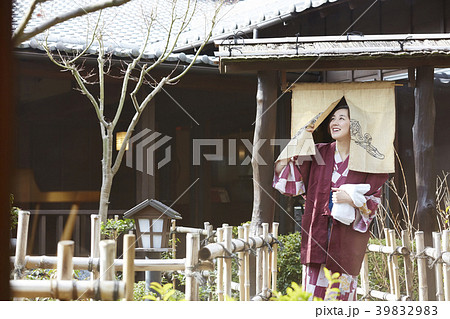温泉　女性ポートレート 39832983