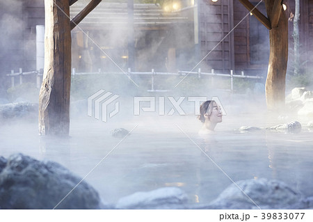 温泉　女性ポートレート 39833077