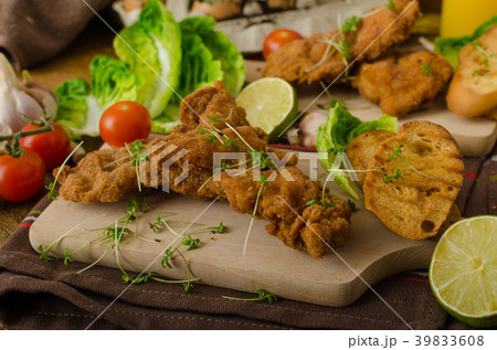 Mini cutlets - schnitzels Mini cutlets - schnitzels 39833608