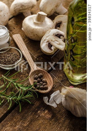 Bio garlic, spices and wild mushrooms from the home garden Bio garlic, spices and wild mushrooms from the home garden 39834317