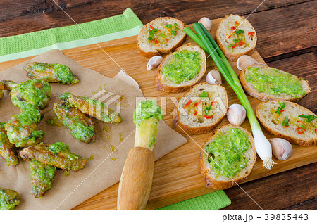 Roasted chicken wings with Chimichurri 39835443