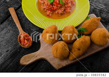 Chicken Coxinhas 39835582