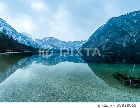 Winter Bohinj lake view with reflection 39838069