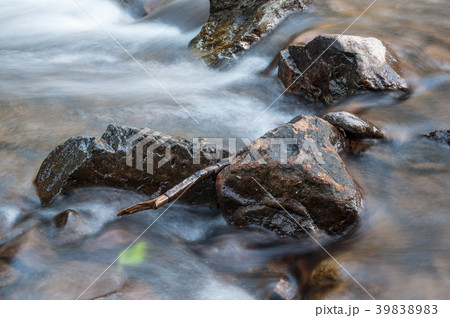 closeup of river on long exposure 39838983