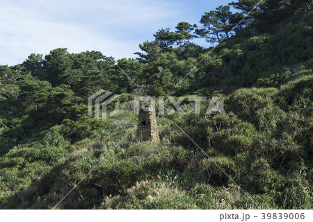西表島/船浮湾/内離島の炭鉱施設跡 39839006