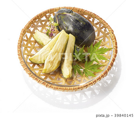 水ナスのぬか漬け (pickled water eggplant) 39840145