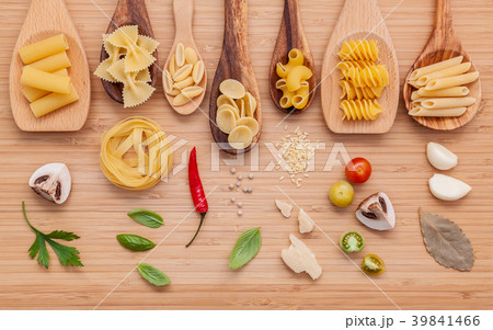 Italian food concept .Various kind of pasta . 39841466