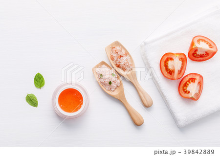 Natural herbal skin care products.  39842889