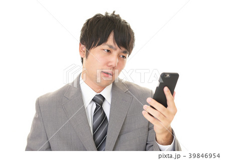 疲れた表情のビジネスマン 疲れた表情のビジネスマン 39846954