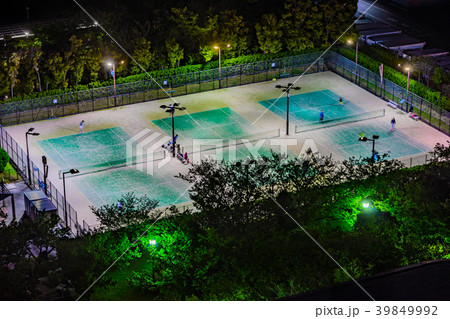 【神奈川県】夜のテニスコート 39849992