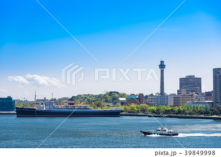 横浜 山下公園とマリンタワー 横浜 山下公園とマリンタワー 39849998