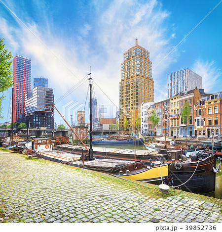 Veerhaven harbour of Rotterdam Veerhaven harbour of Rotterdam 39852736