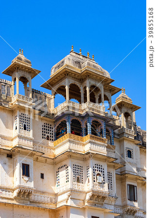 Decorations detail of Udaipur city palace. 39855168