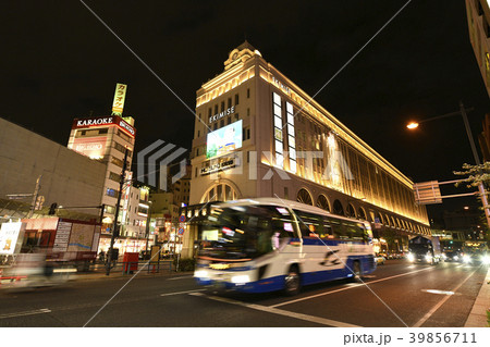 日本の東京都市景観 浅草駅などを望む(夜景) 日本の東京都市景観 浅草駅などを望む(夜景) 39856711