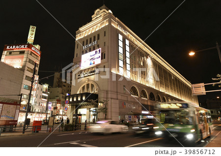 日本の東京都市景観 浅草駅などを望む(夜景) 日本の東京都市景観 浅草駅などを望む(夜景) 39856712