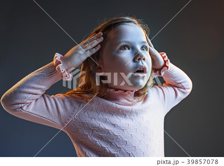 The anger and surprised teen girl The anger and surprised teen girl 39857078