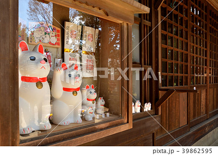 世田谷散歩：豪徳寺　招福殿・招き猫 39862595