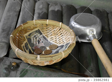 銭洗い-銭洗弁財天 銭洗い-銭洗弁財天 39862981