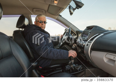 Man in the car 39863370