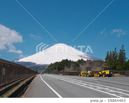 富士山 3月（静岡県裾野市）富士山スカイライン　県道23号 39864463