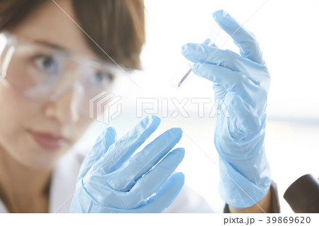 女性 白衣 研究 女性 白衣 研究 39869620