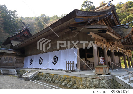 松江市の重要文化財 美保神社拝殿と本殿 39869856