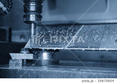 The CNC milling machine The CNC milling machine 39870604