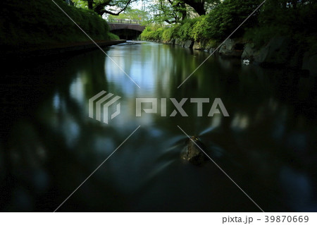 新緑の二ケ領用水（スローシャッター） 39870669