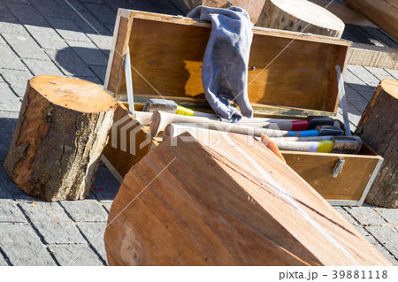 Wood chopping in Bilbao 39881118