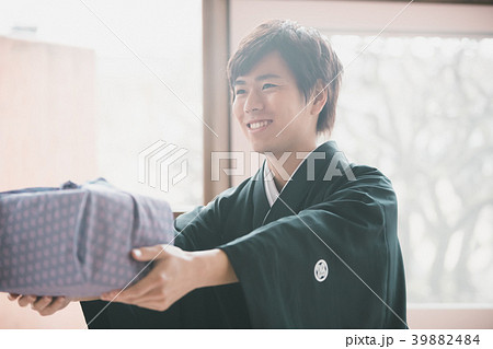 Montsuki-hakama 39882484